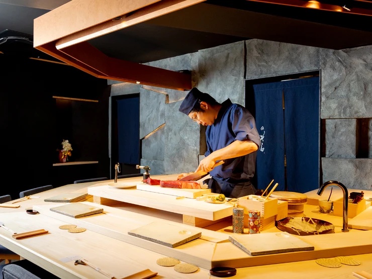 熟練の職人が心を込めて握る珠玉の鮨 鮨 そら | delicious-sushi